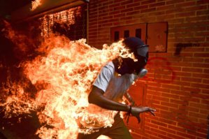 World Press Photo: ¿premiar la violencia fascista?